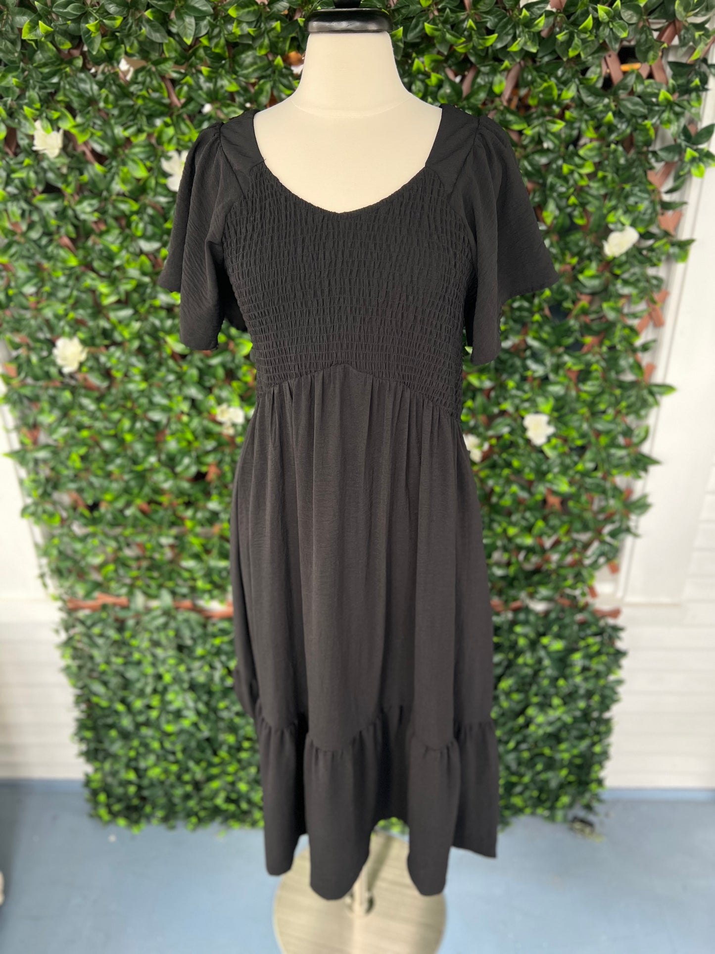 Black Flutter Sleeve Midi Dress