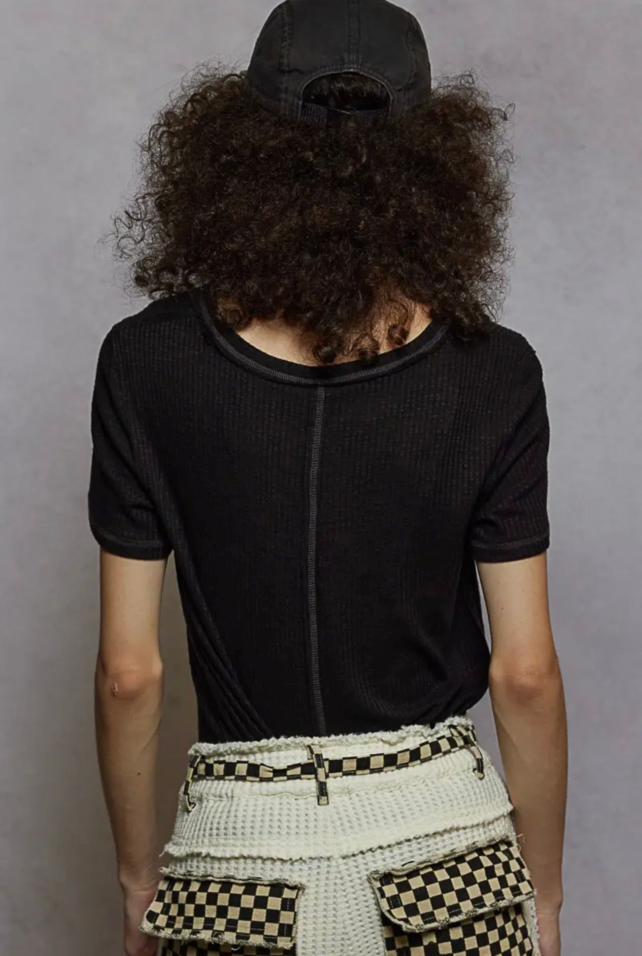 Round Neck SS Solid Knit Top
