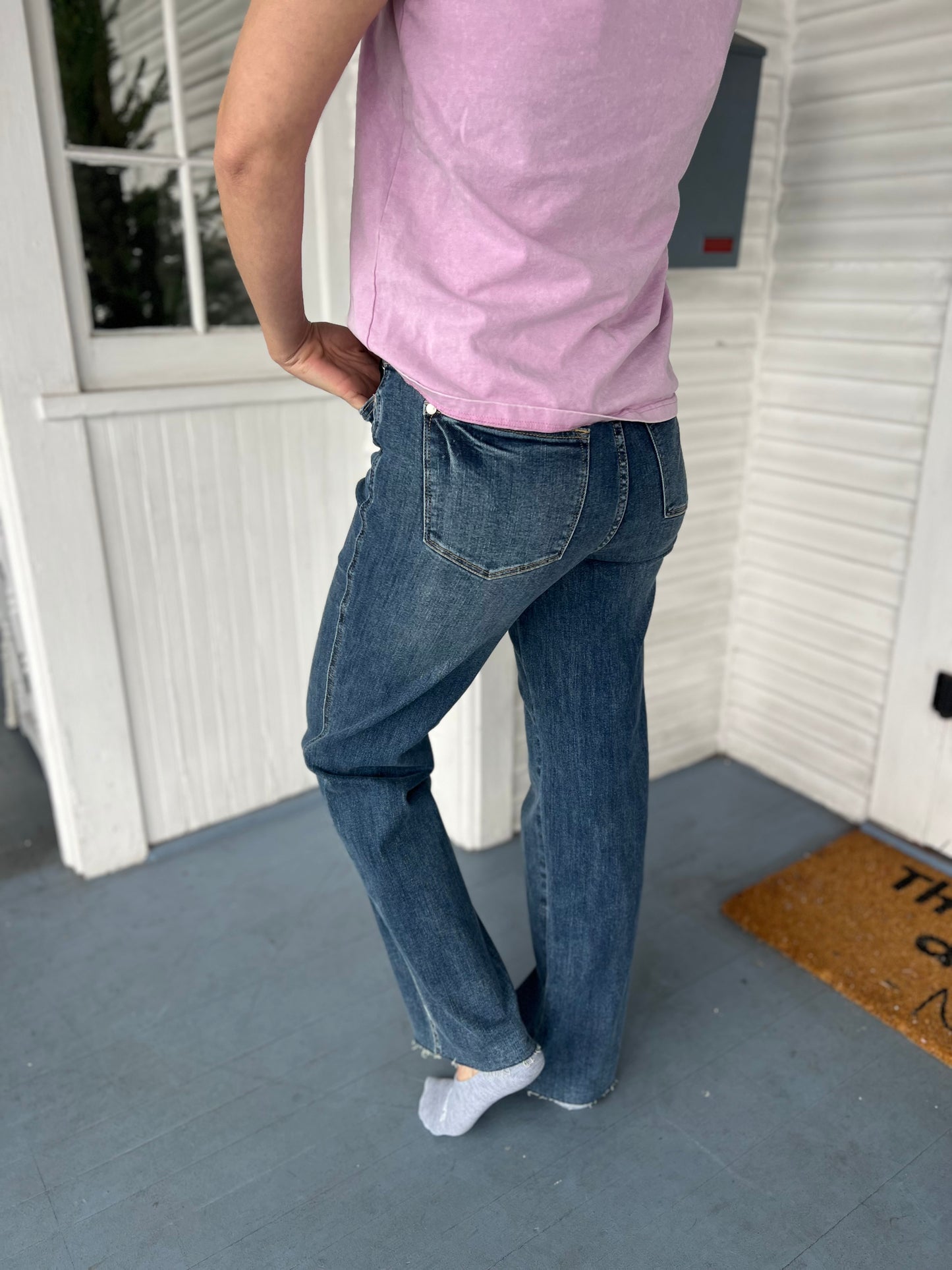 Mid Rise Straight Fit