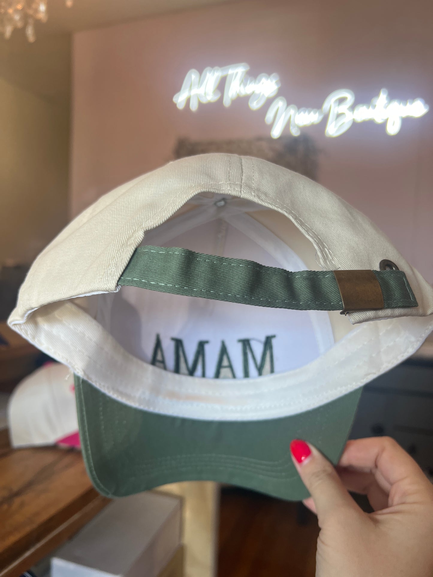 Trucker Hat — “MAMA”