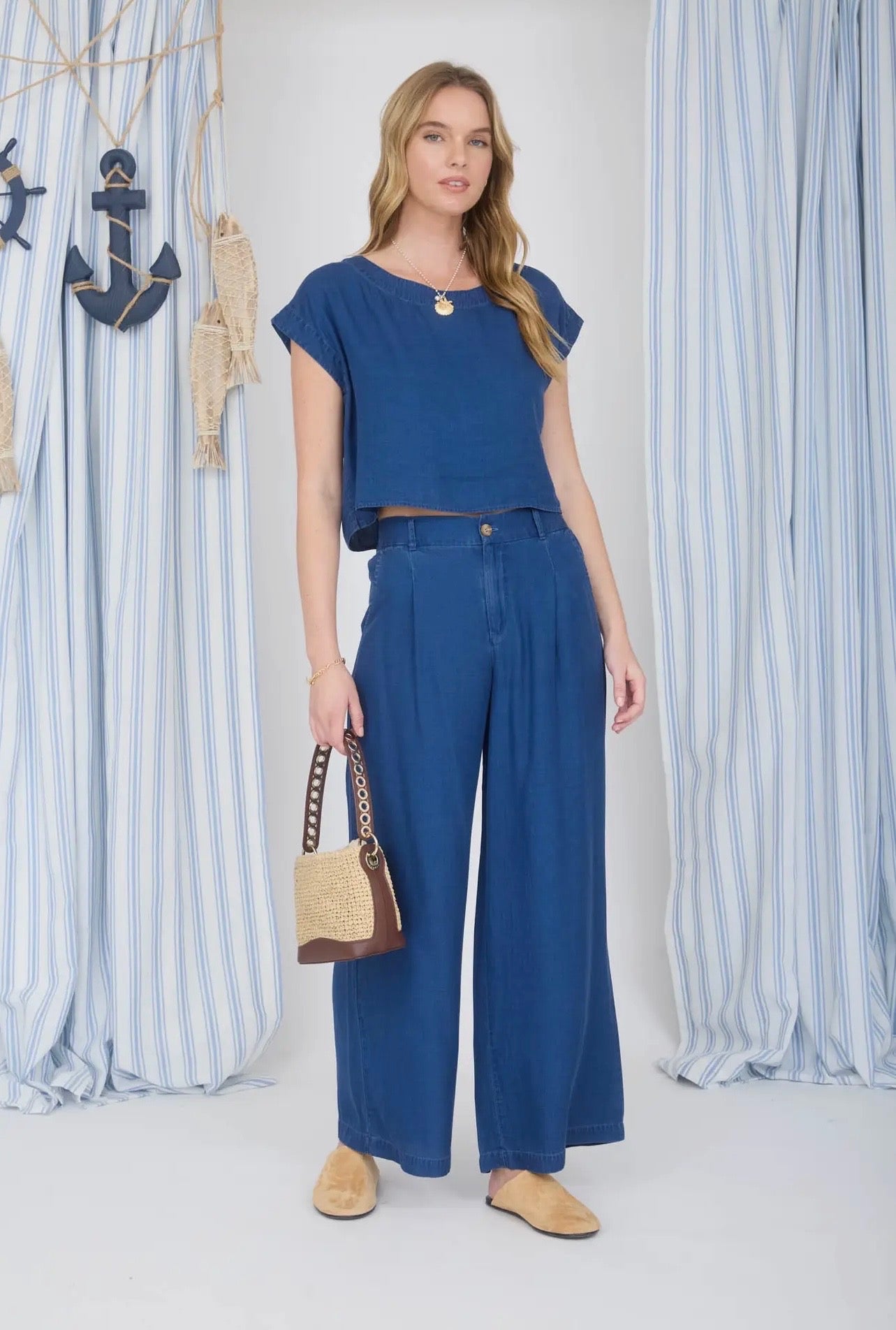 Dark Chambray SS Back Button Top