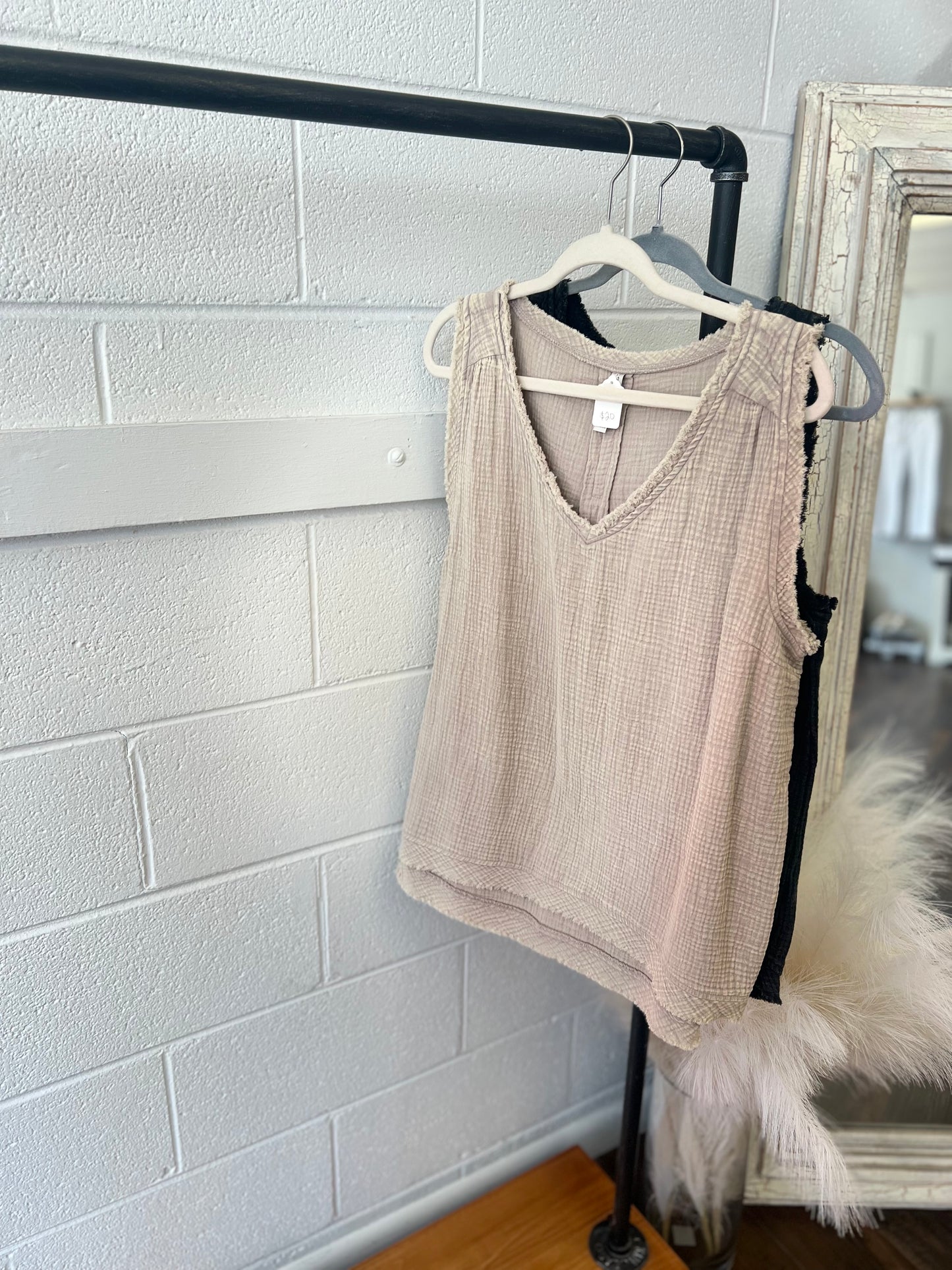 A15-Sleeveless Gauze Acid Washed Tank