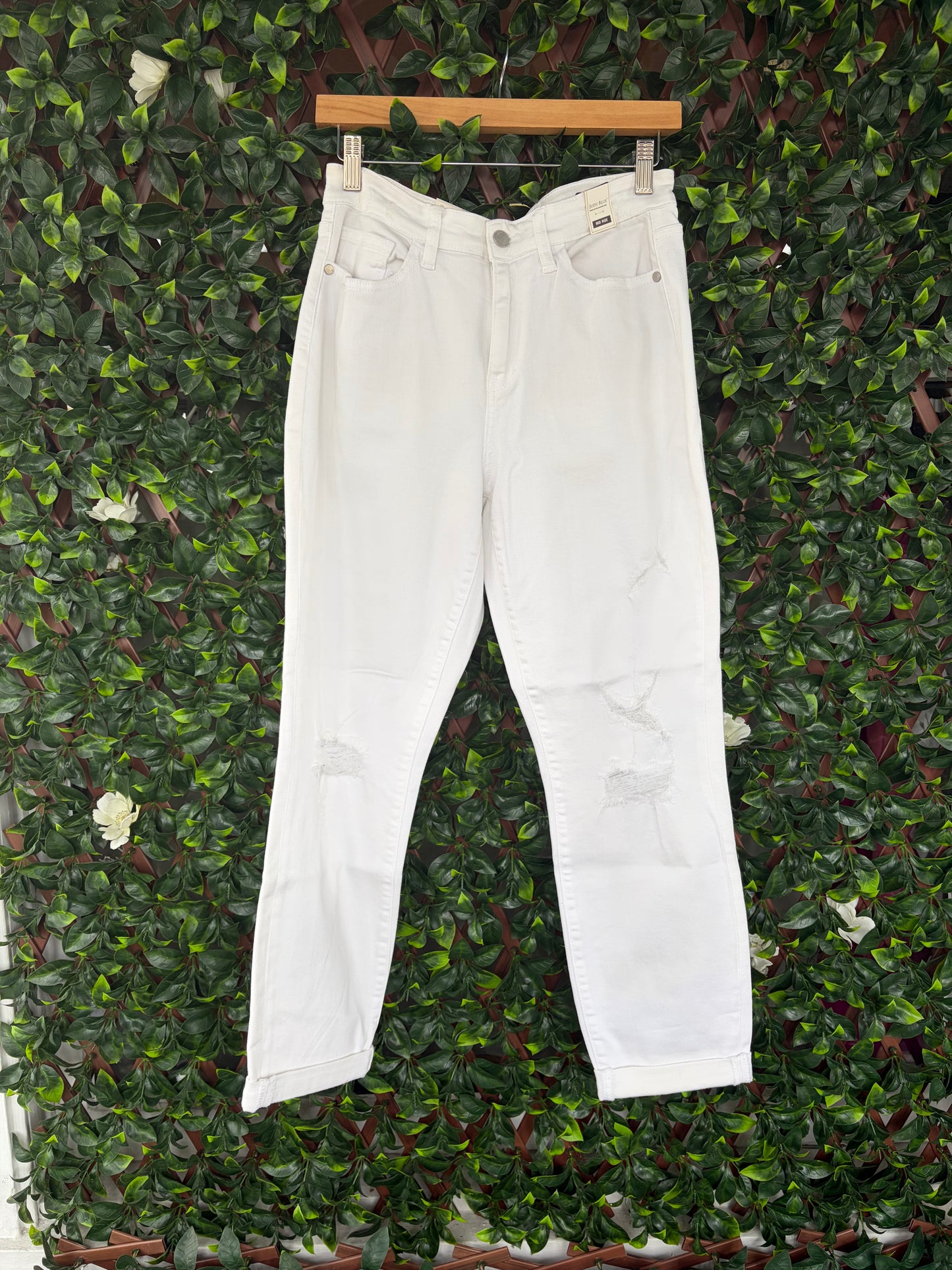 Mid Rise Boyfriend Fit Jeans