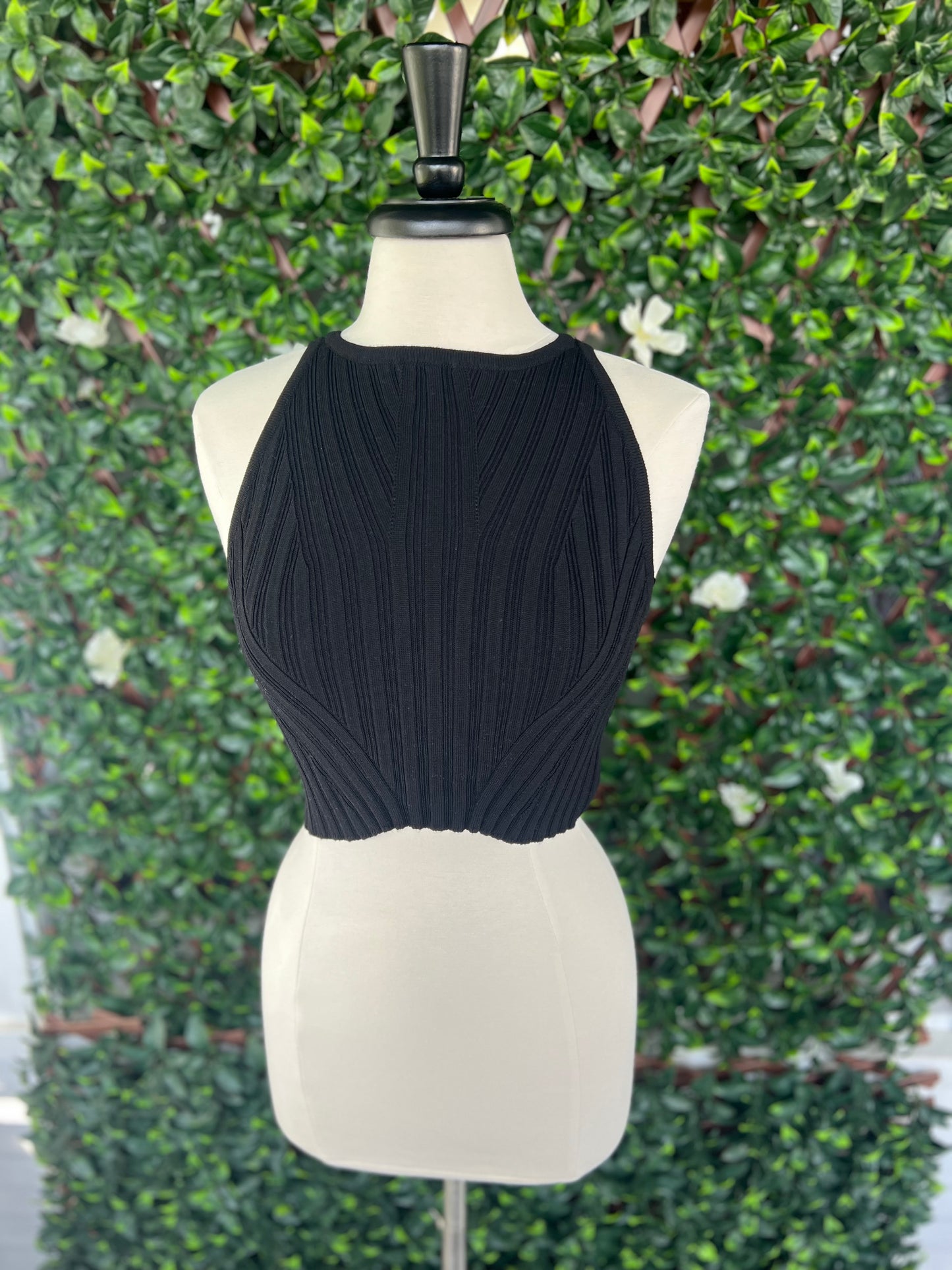 Sleeveless Crewneck Tank