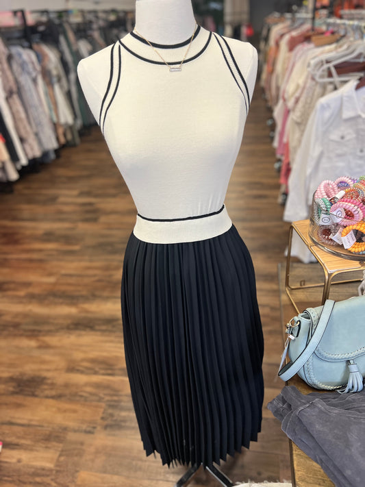 Black & Cream Pleated Dress