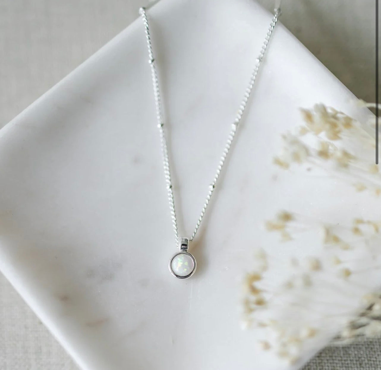 Ona Necklace