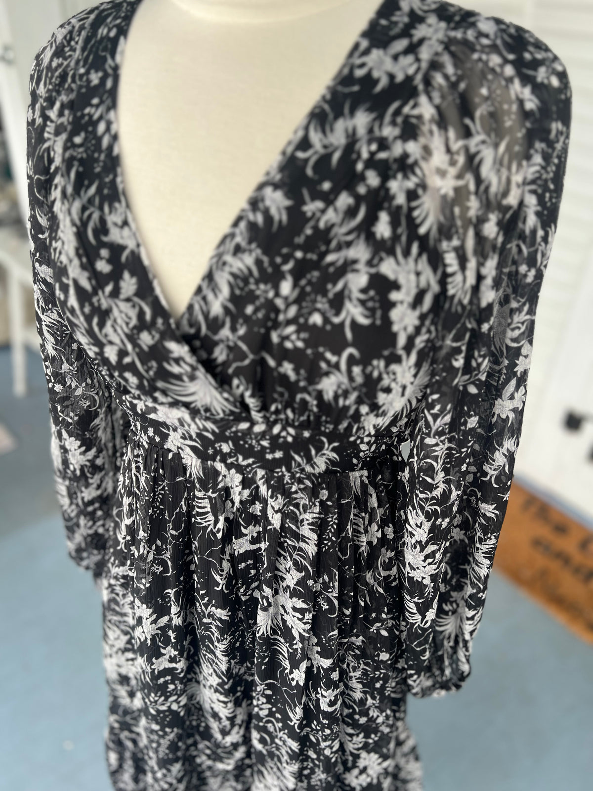 Black Floral LS Maxi Dress