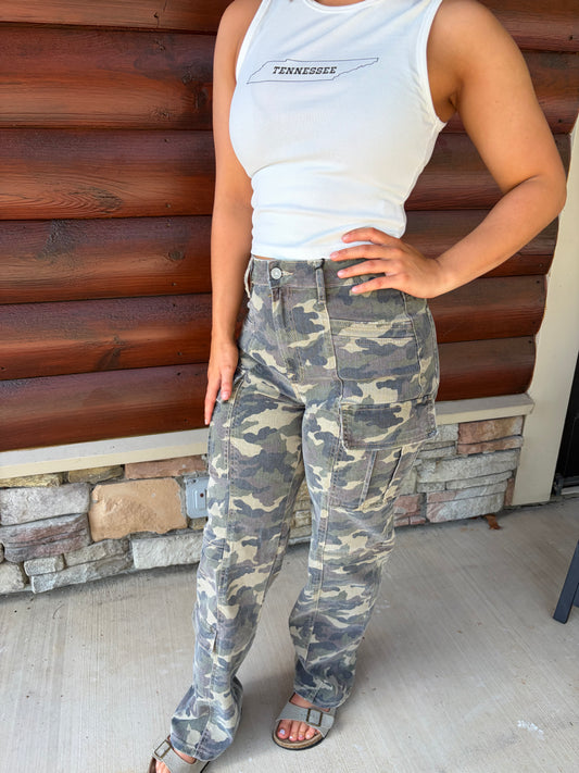 HR Straight Camo Cargo Jeans