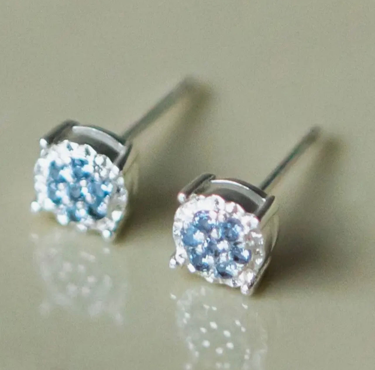 Bedazzle Studs