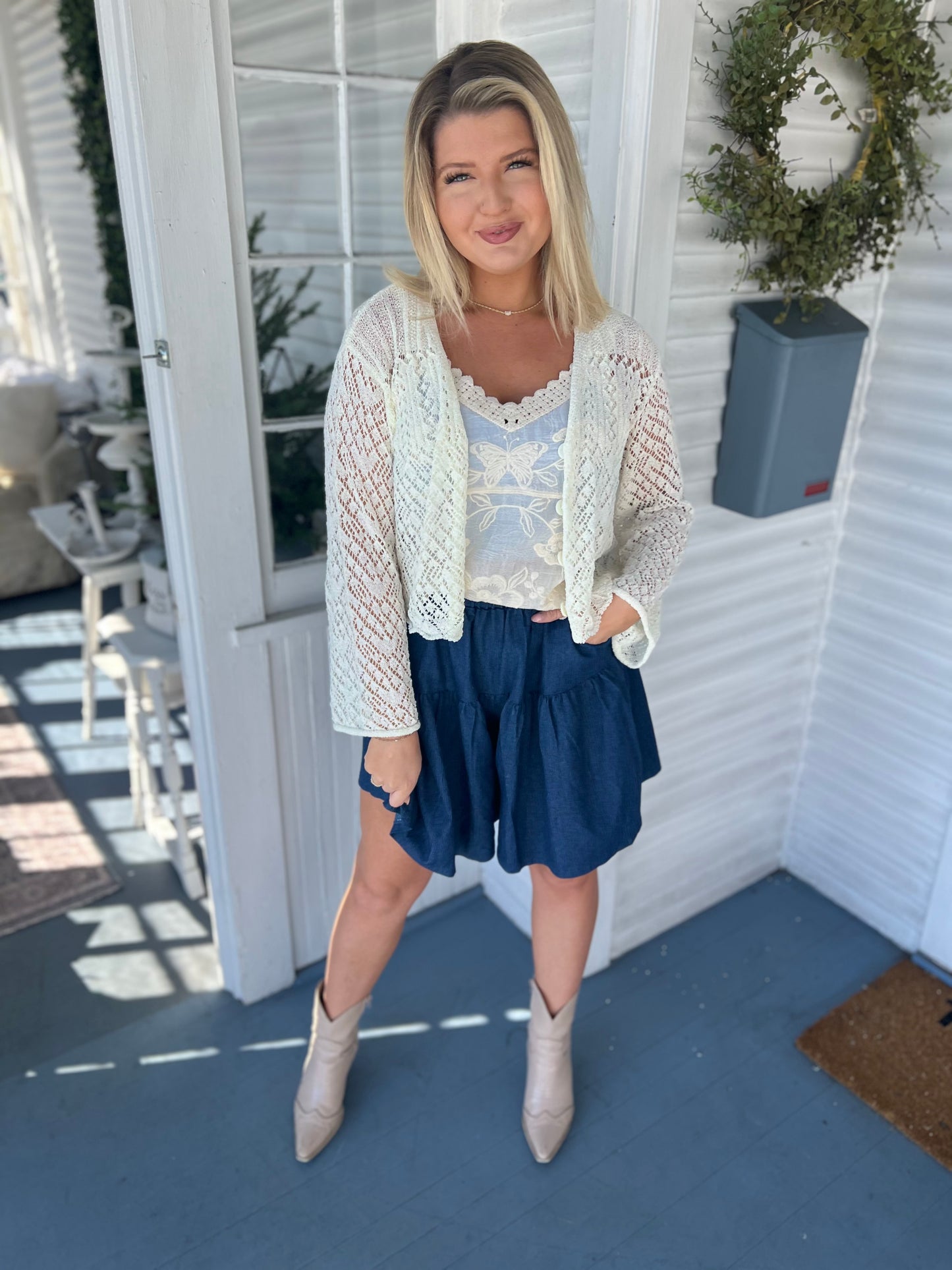 Elastic Waist Denim Shorts