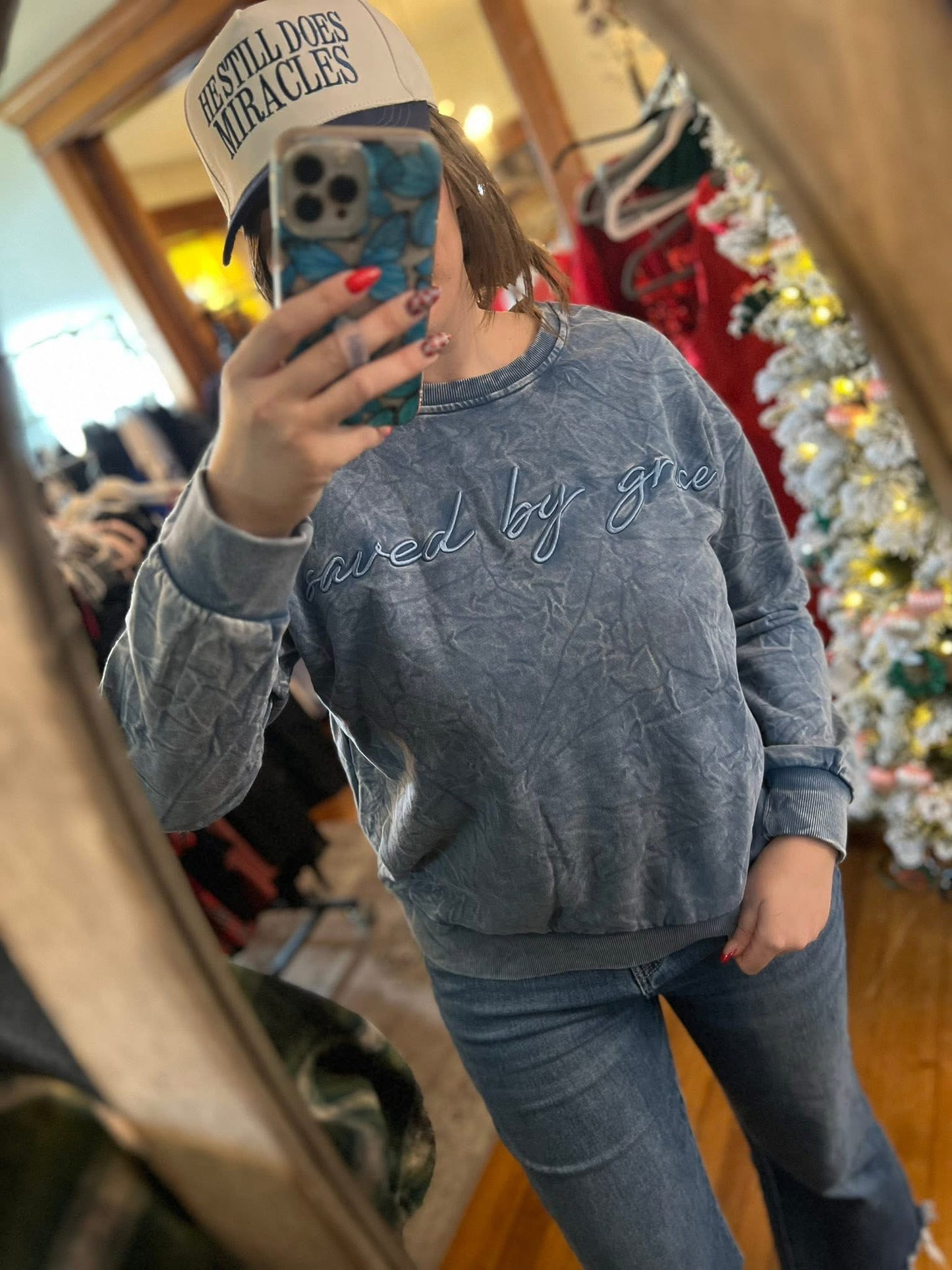 Embroidered ‘saved by grace’ Crewneck