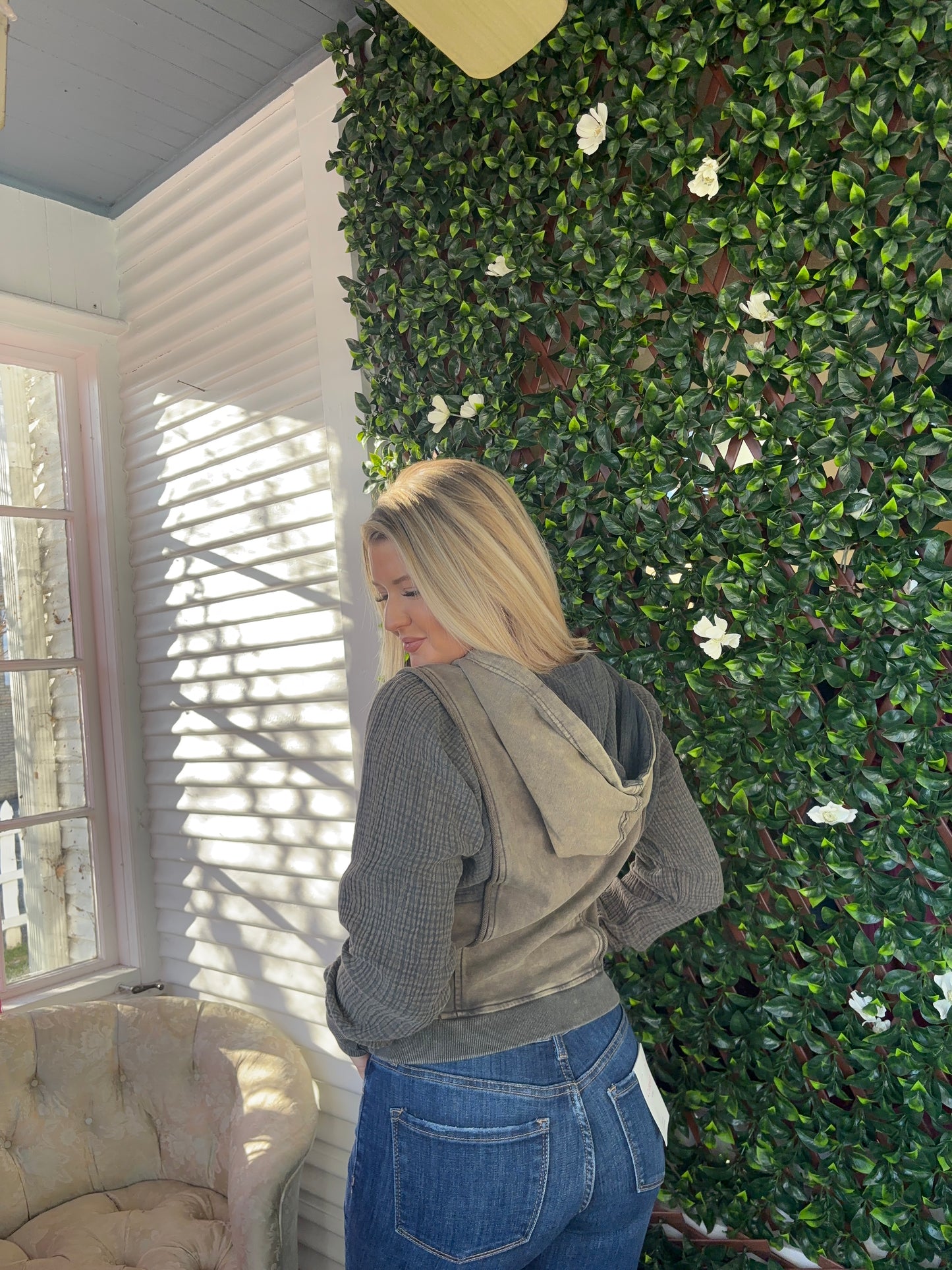 Gauzy Sleeve Pullover