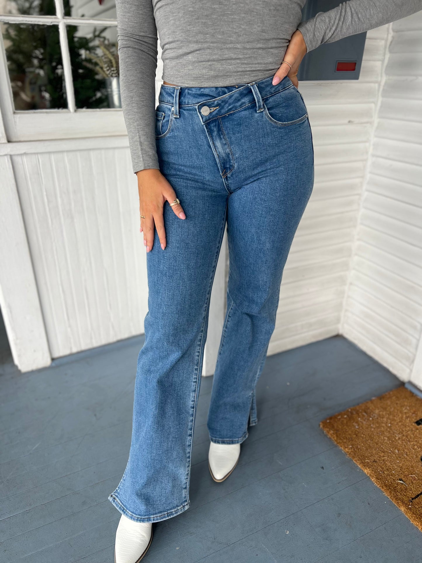 Mid Rise Cross Over Side Slit Straight Jeans