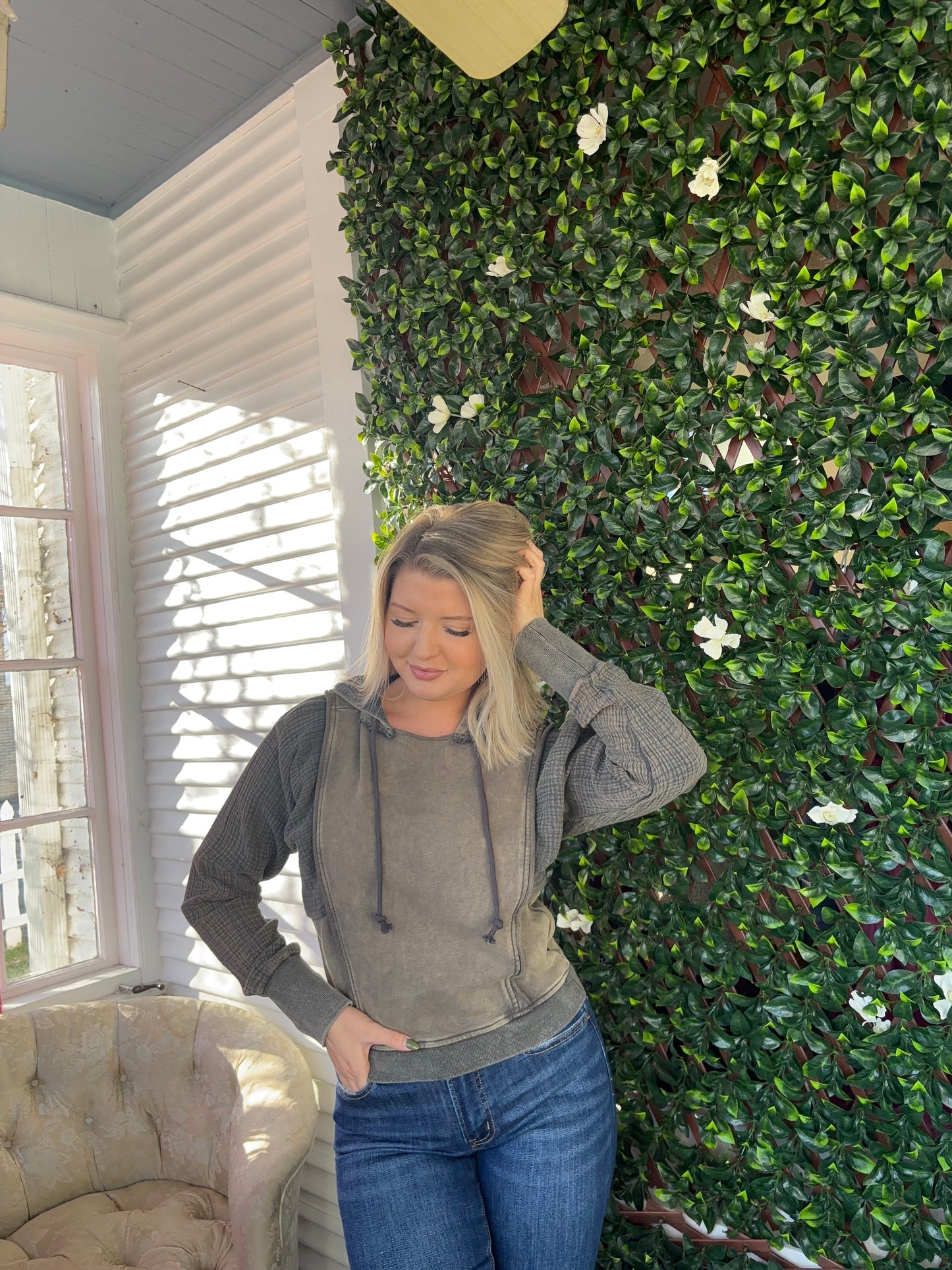 Gauzy Sleeve Pullover