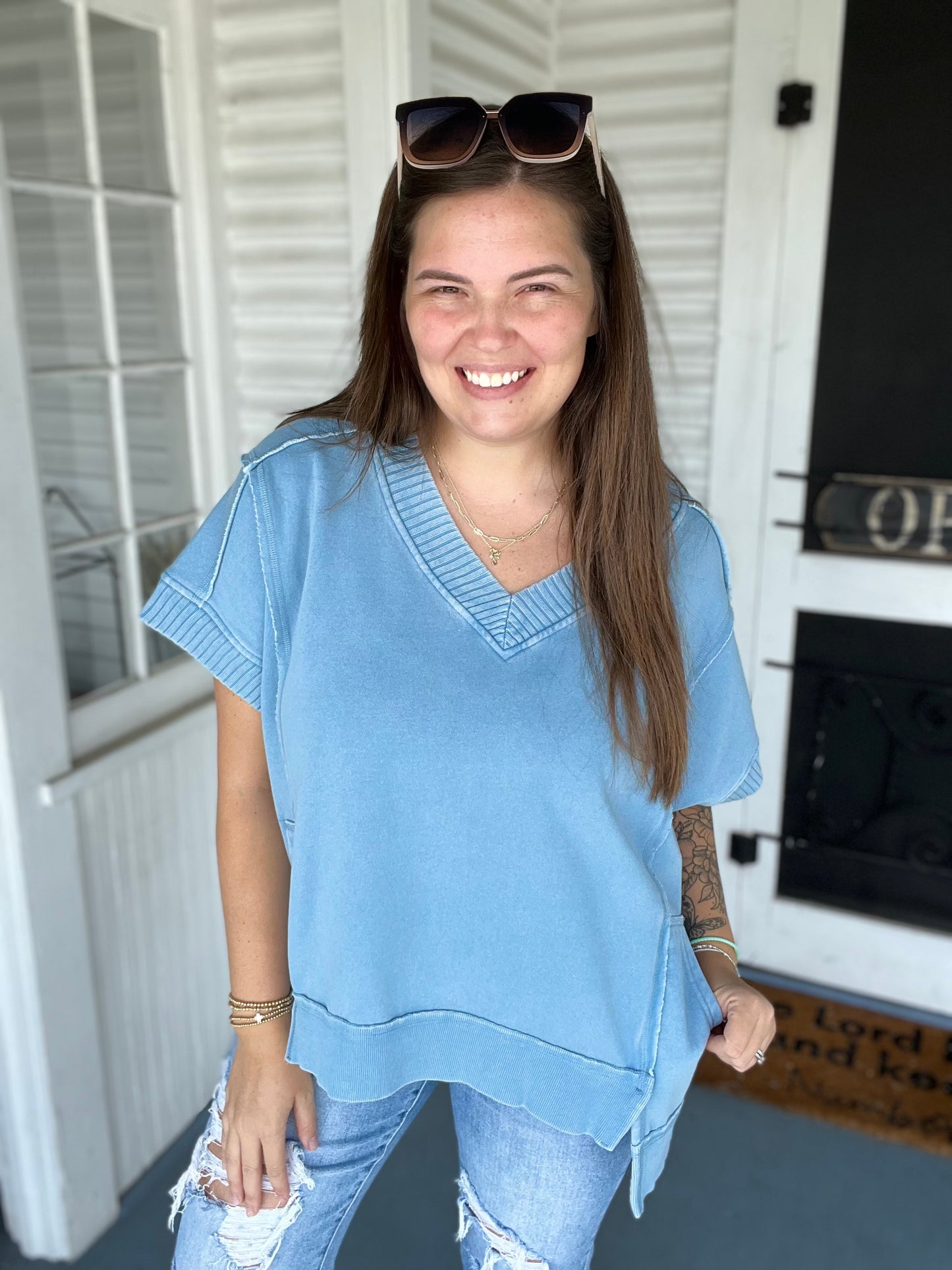 Mineral Washed Vneck SS HighLow Top