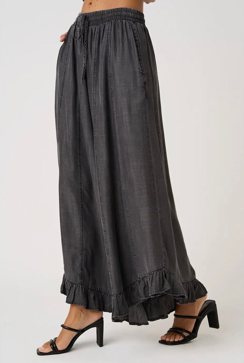 Ruffle Bottom Tencel Pants