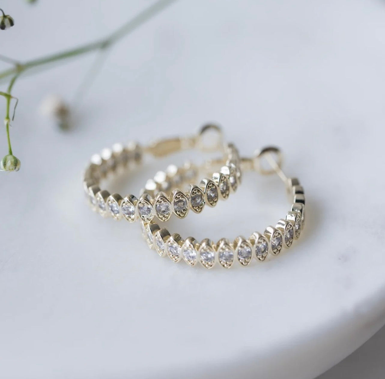 Front & Centre Hoops