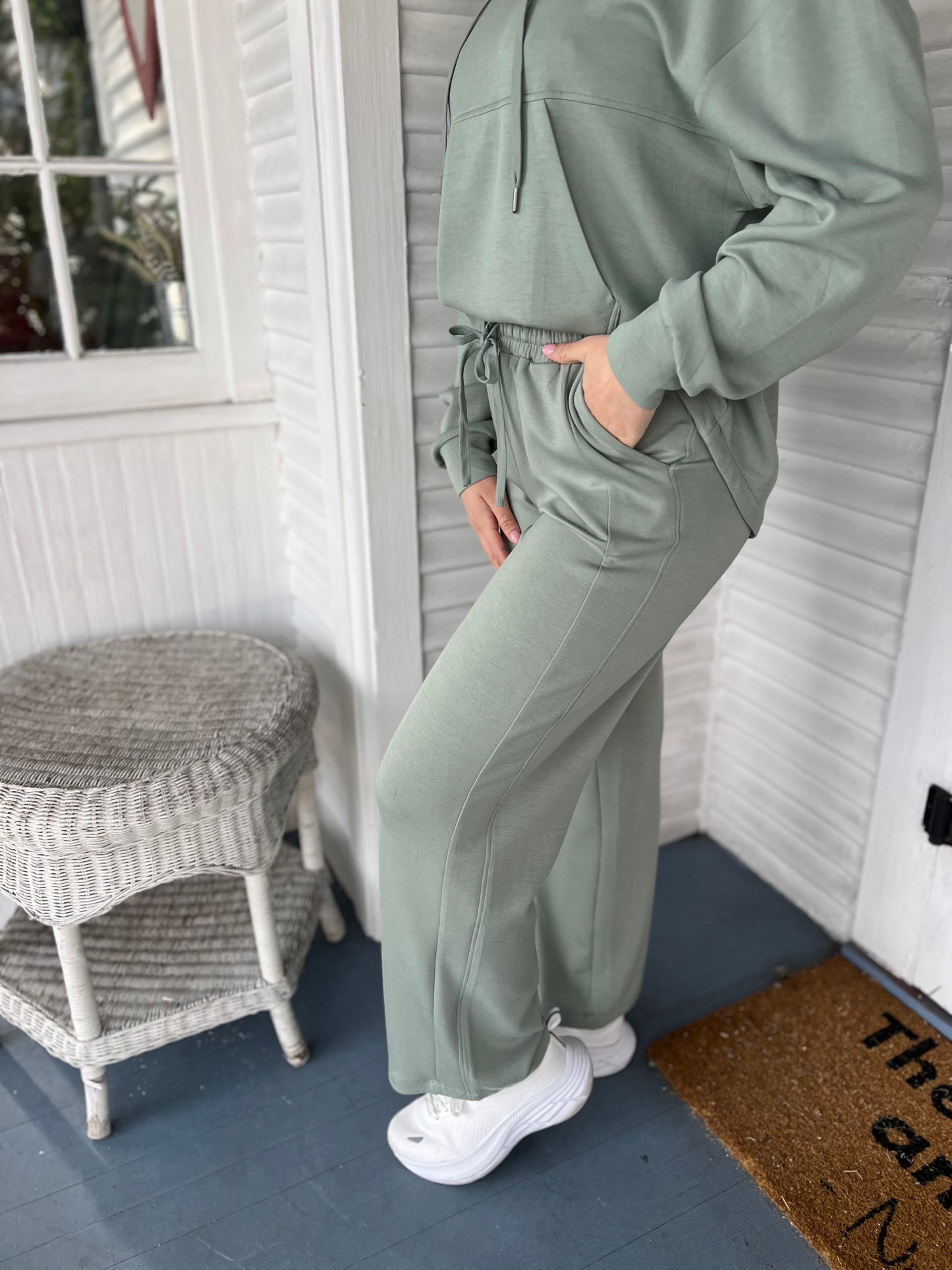 Elastic Waist Scuba Pants