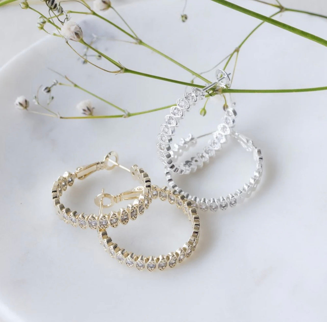 Front & Centre Hoops
