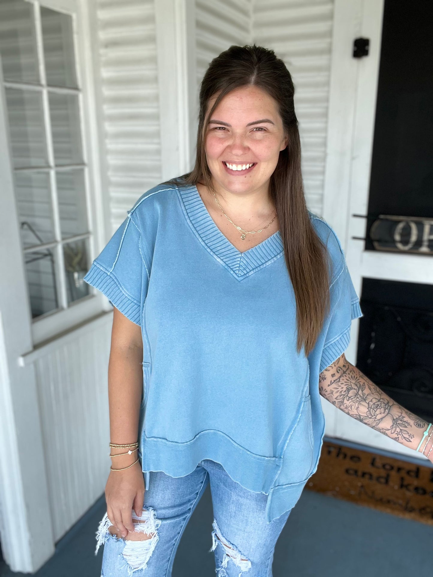 Mineral Washed Vneck SS HighLow Top