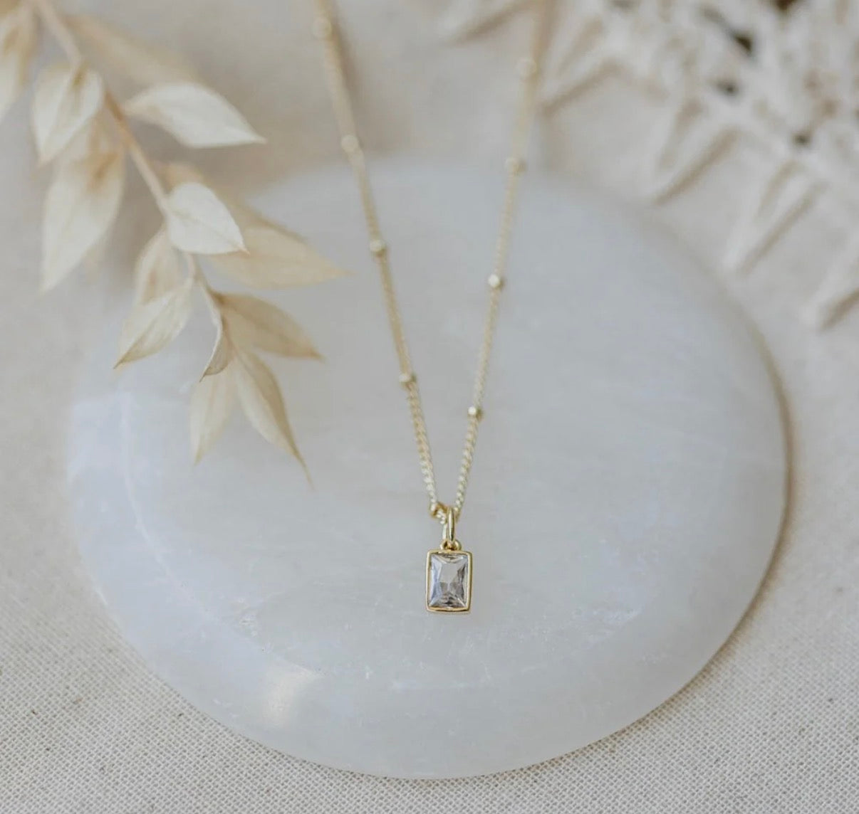 Glim Necklace