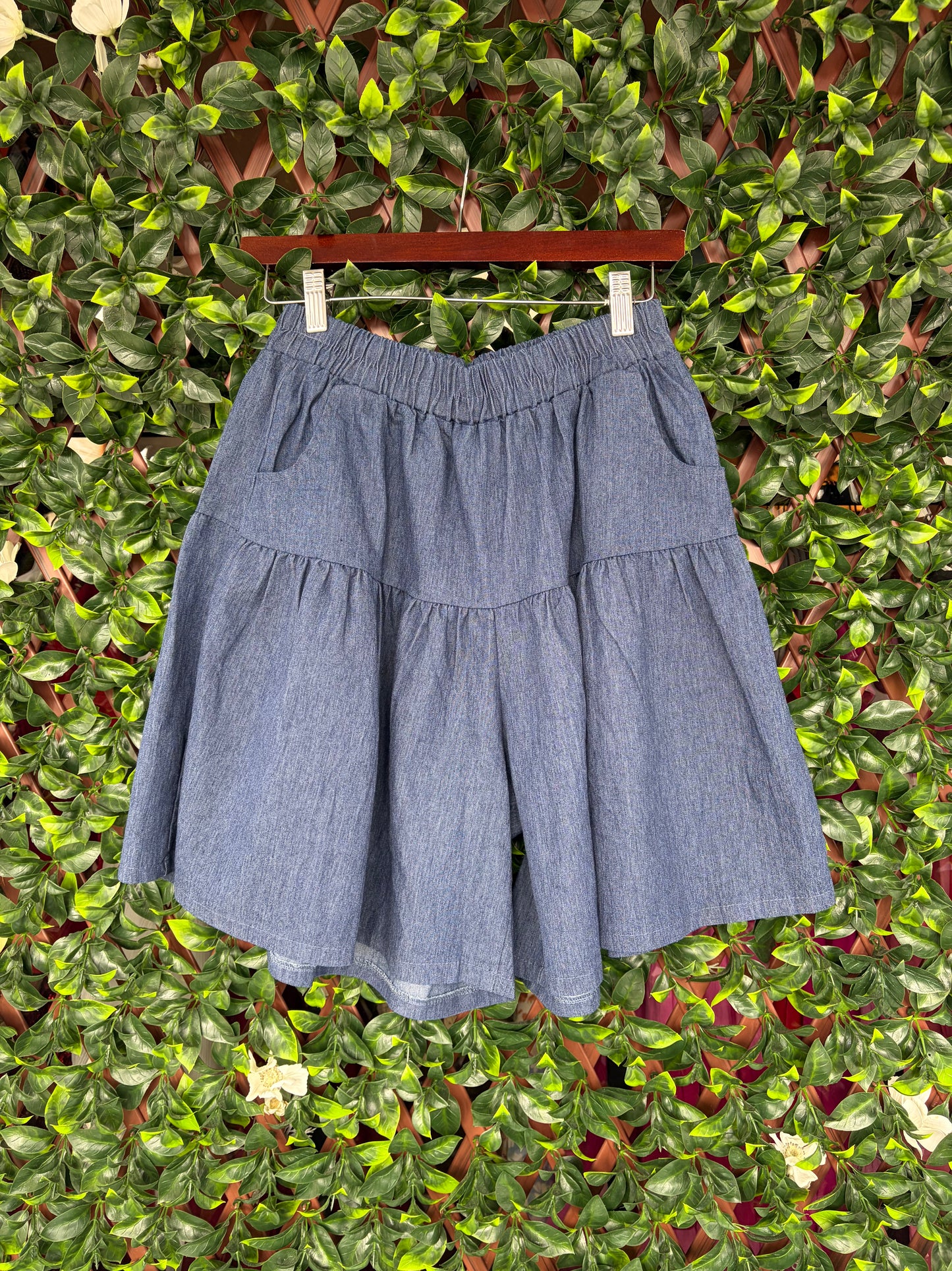 Elastic Waist Denim Shorts