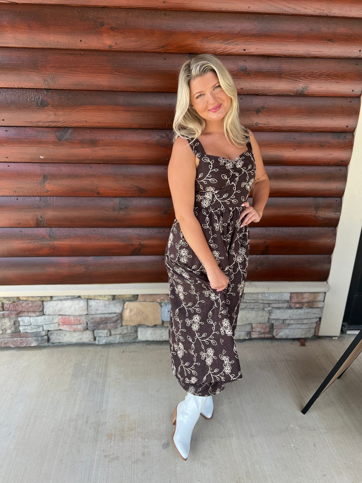 Embroidered Floral Sweetheart Midi