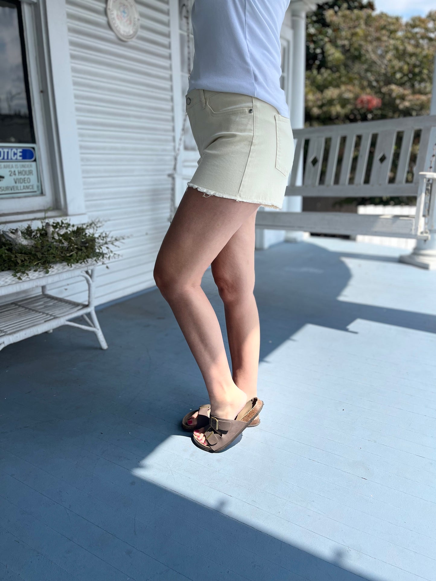 Frayed Hem Cream Denim Shorts