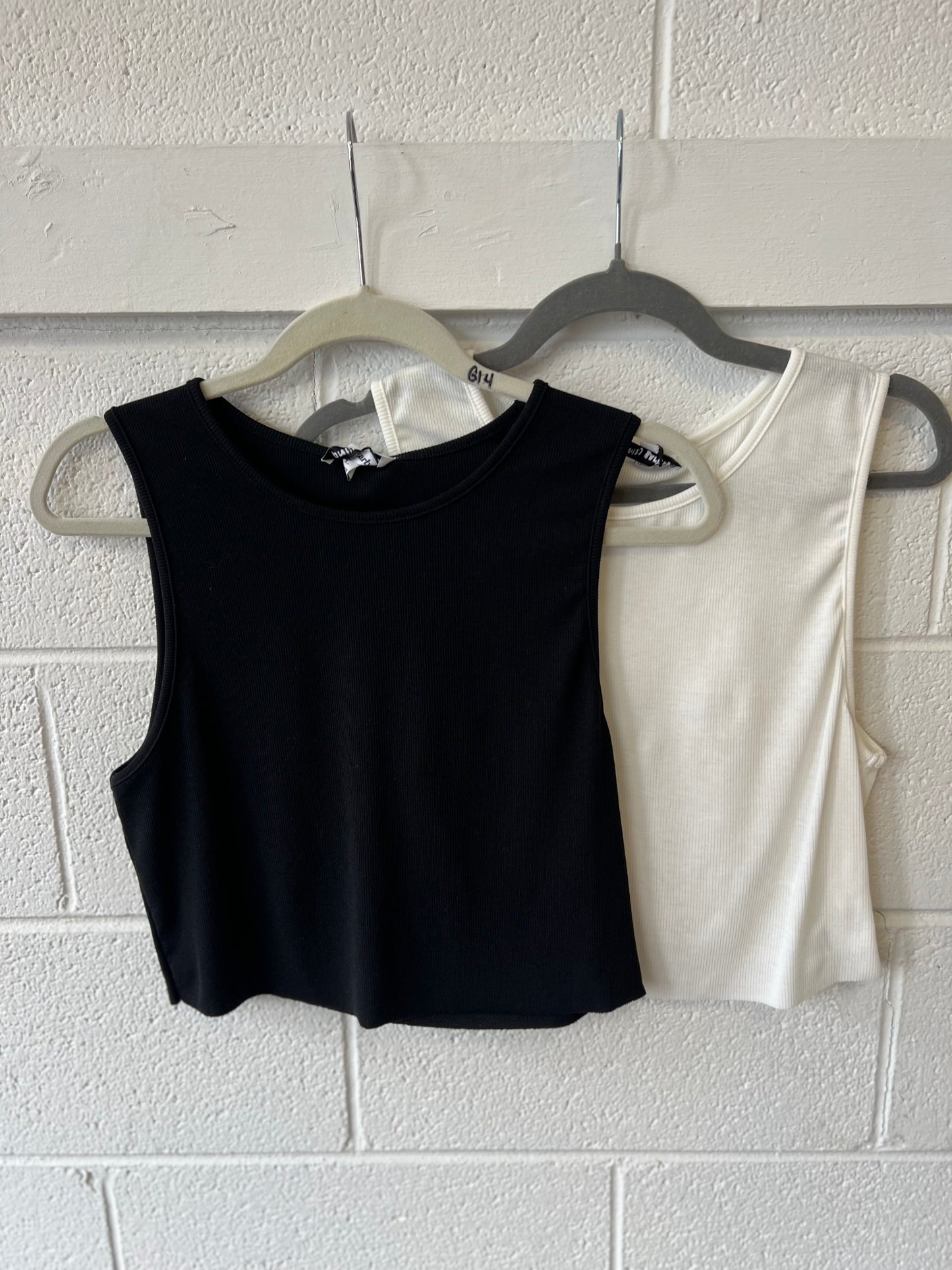 Ribbed Crop Tank