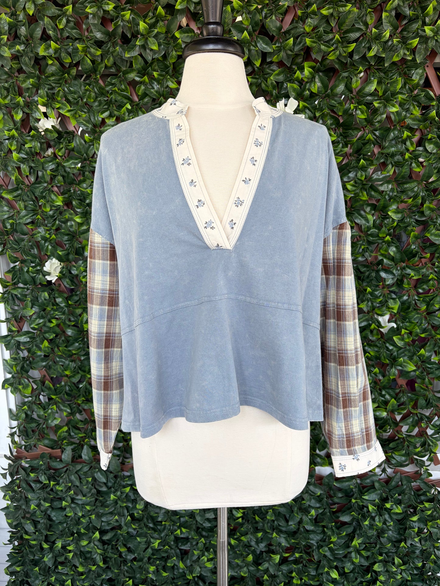 Floral Trim Plaid Contrast Top