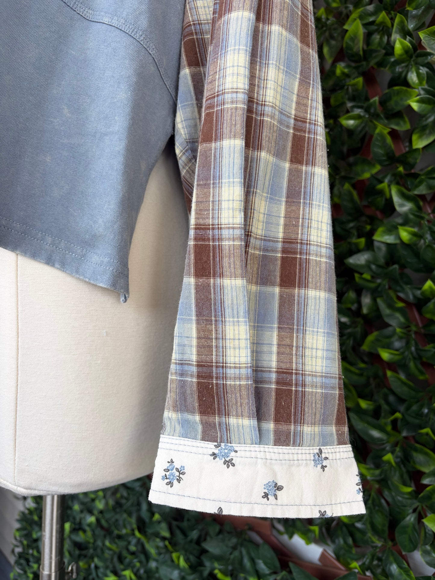 Floral Trim Plaid Contrast Top