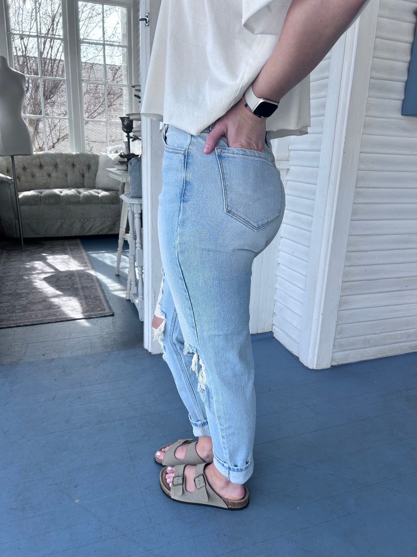 High Rise Mom Jean