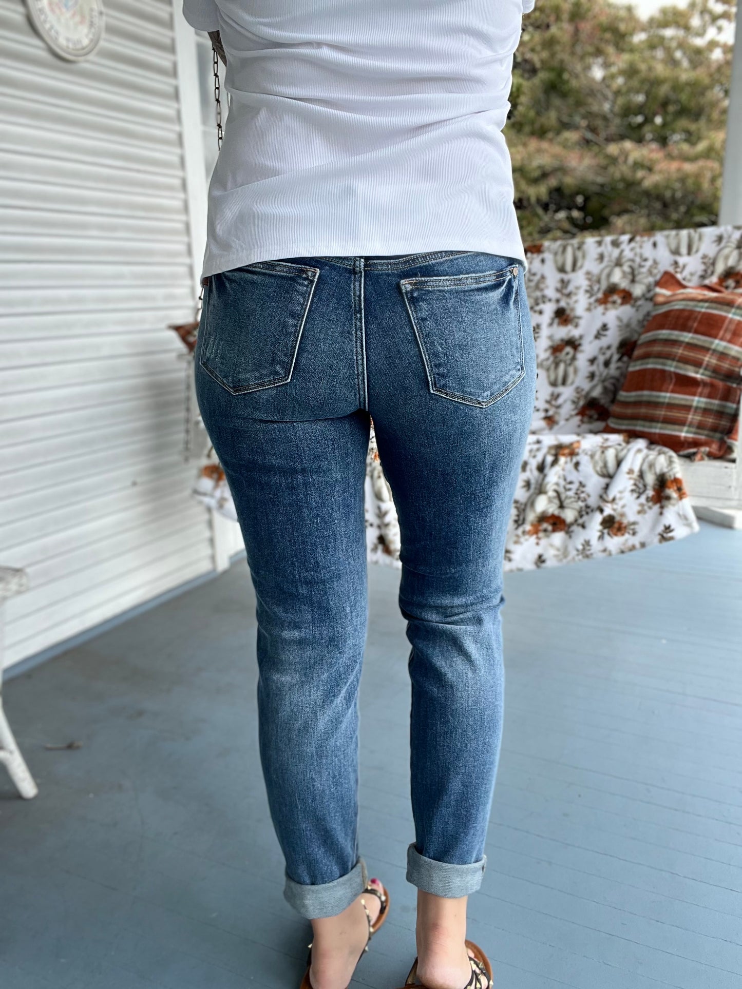 Mid Rise Boyfriend Fit Jeans