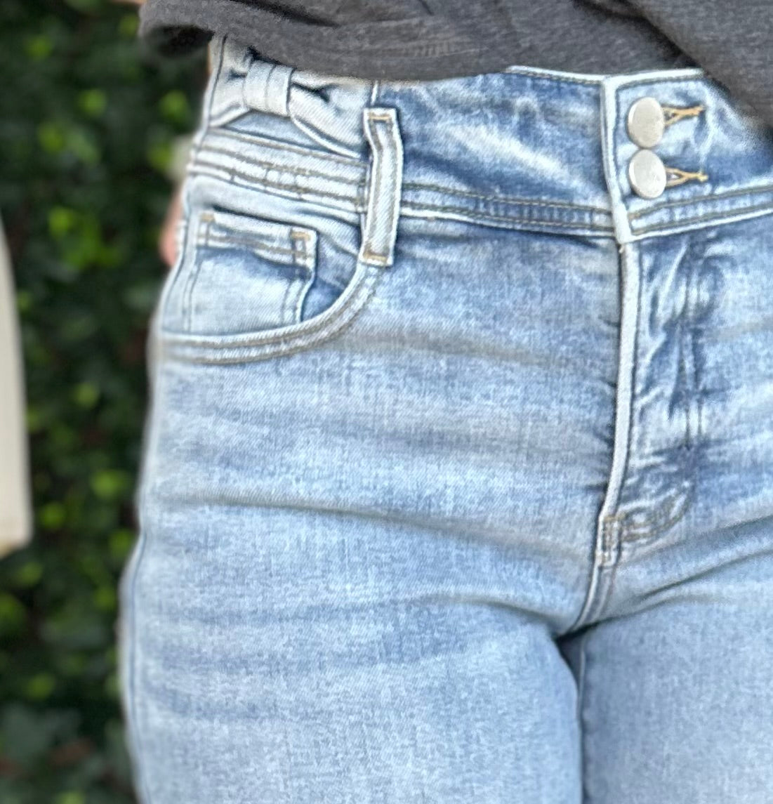 TC HR Wide Leg Bow Waistband Jeans