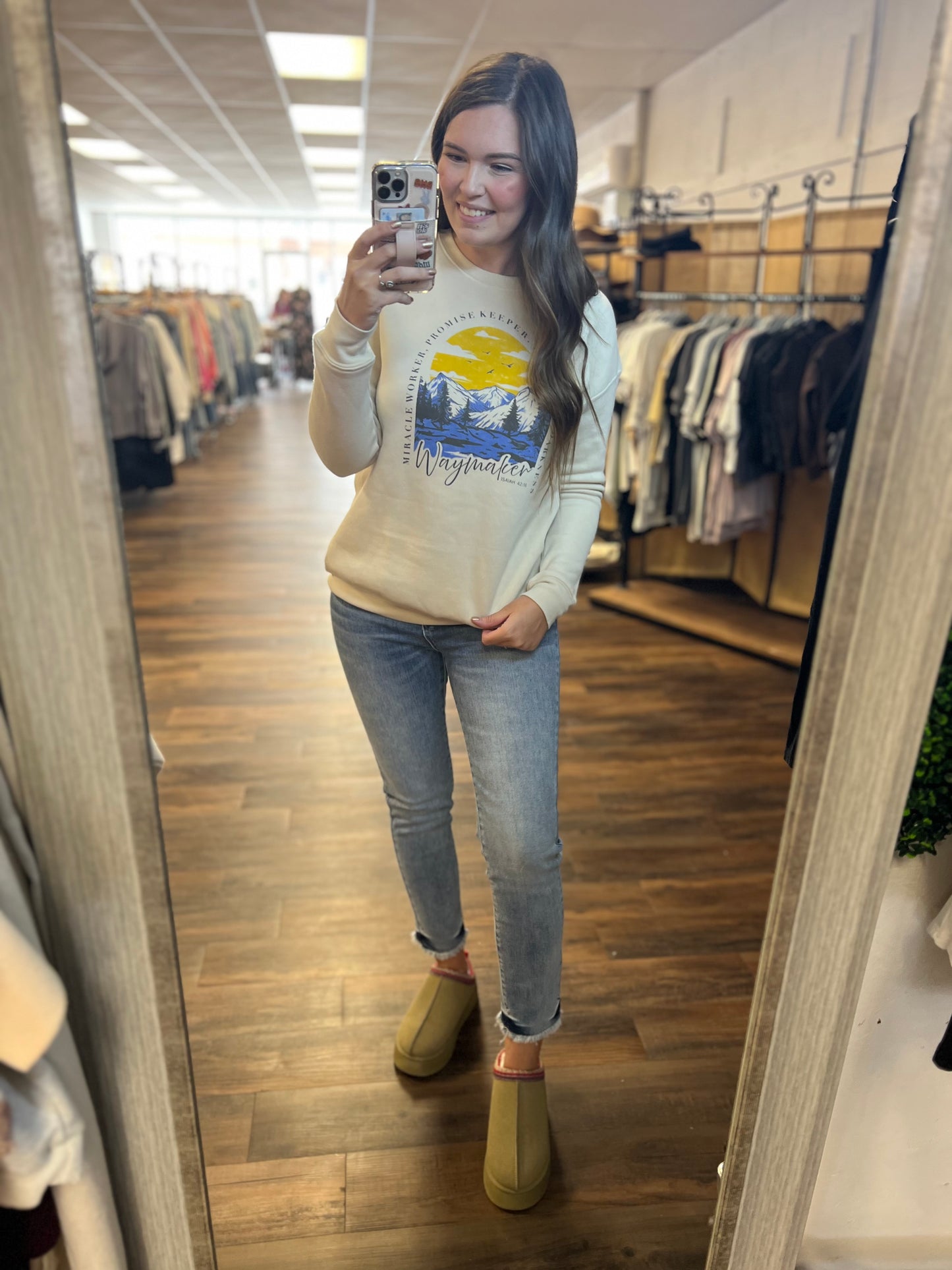Waymaker Crewneck